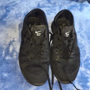 Black Nike Free Sneakers